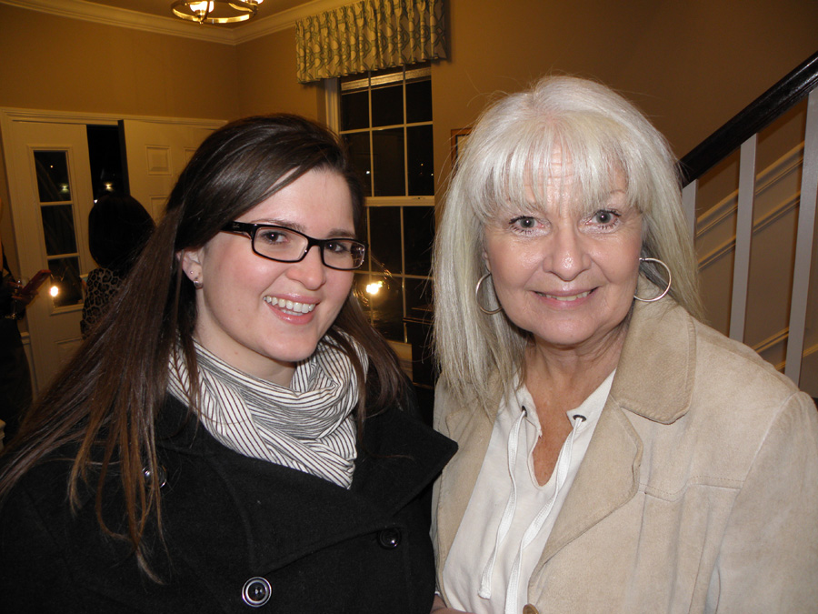 Kelly-Nancy-Einbecker.jpg