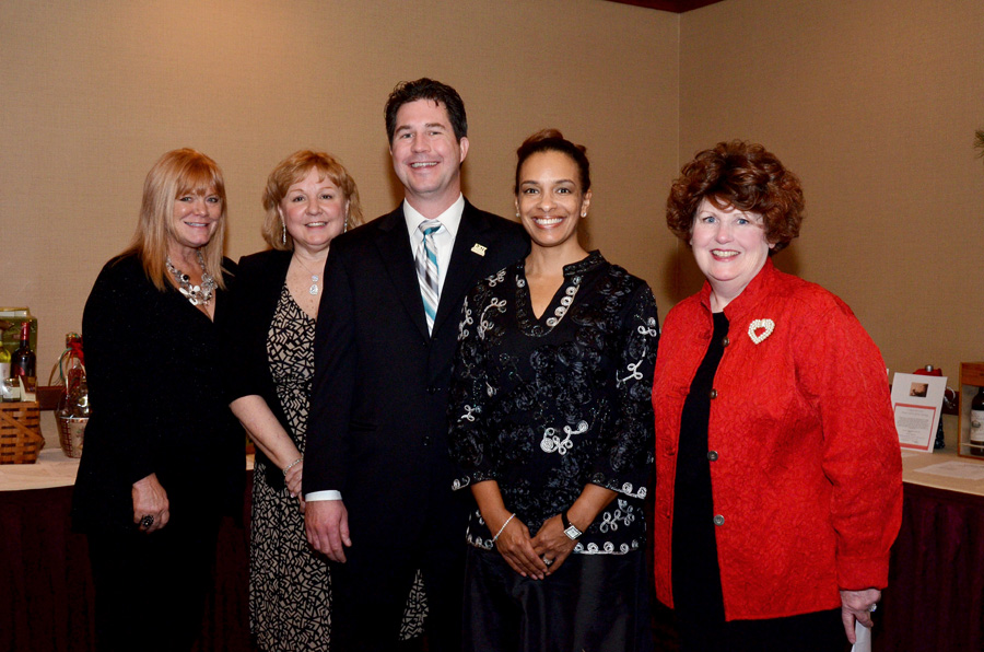 076-Rita-McNatt-Joanne-McInerney-Brian-Kwilosz-Carrie-Bey-Little-Pam-Krieter-JPG.jpg