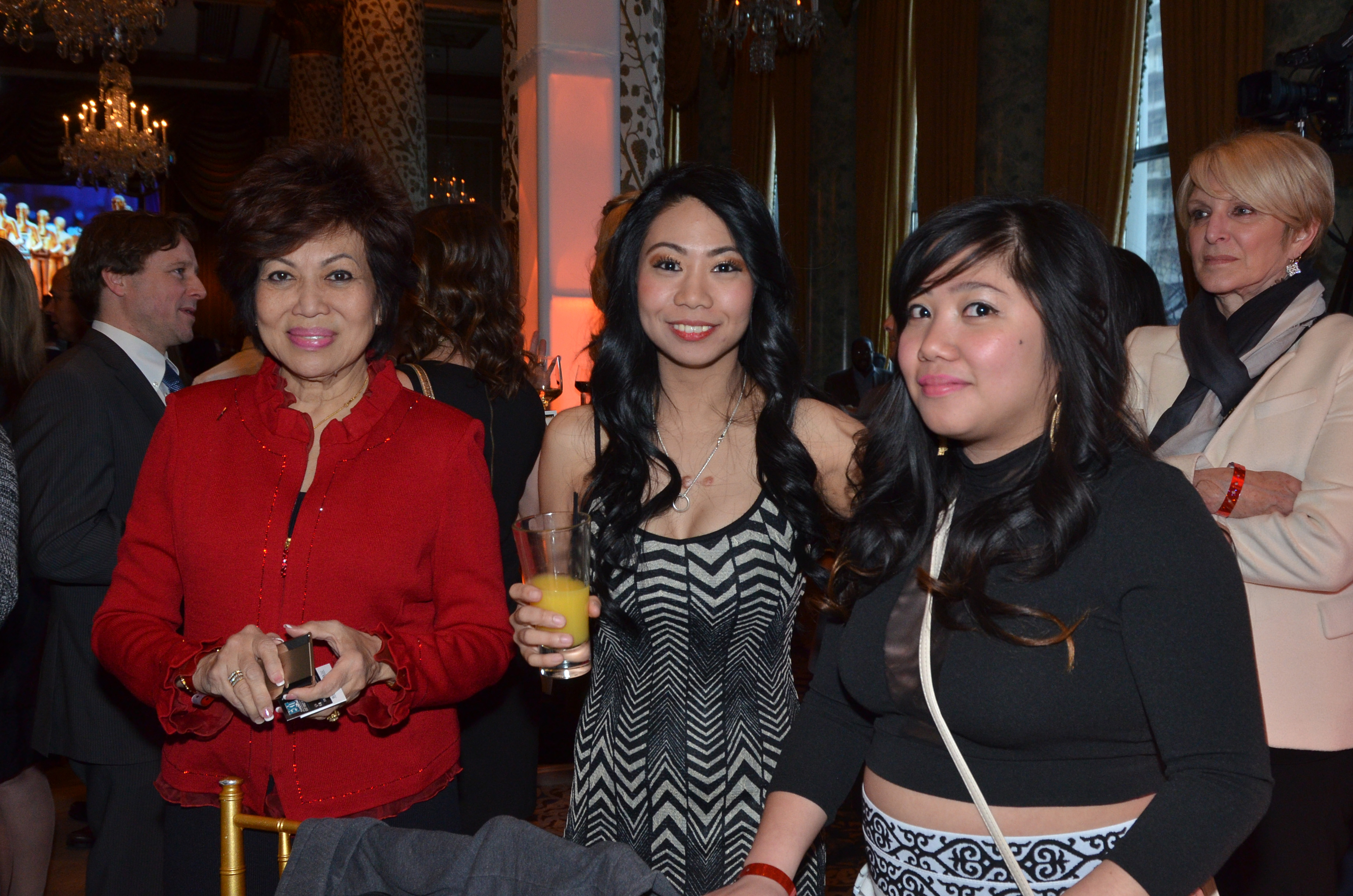 027-Nancy-Suvarnamani-Kay-Crystal-Pascual-Izza-NacheJPG.jpg