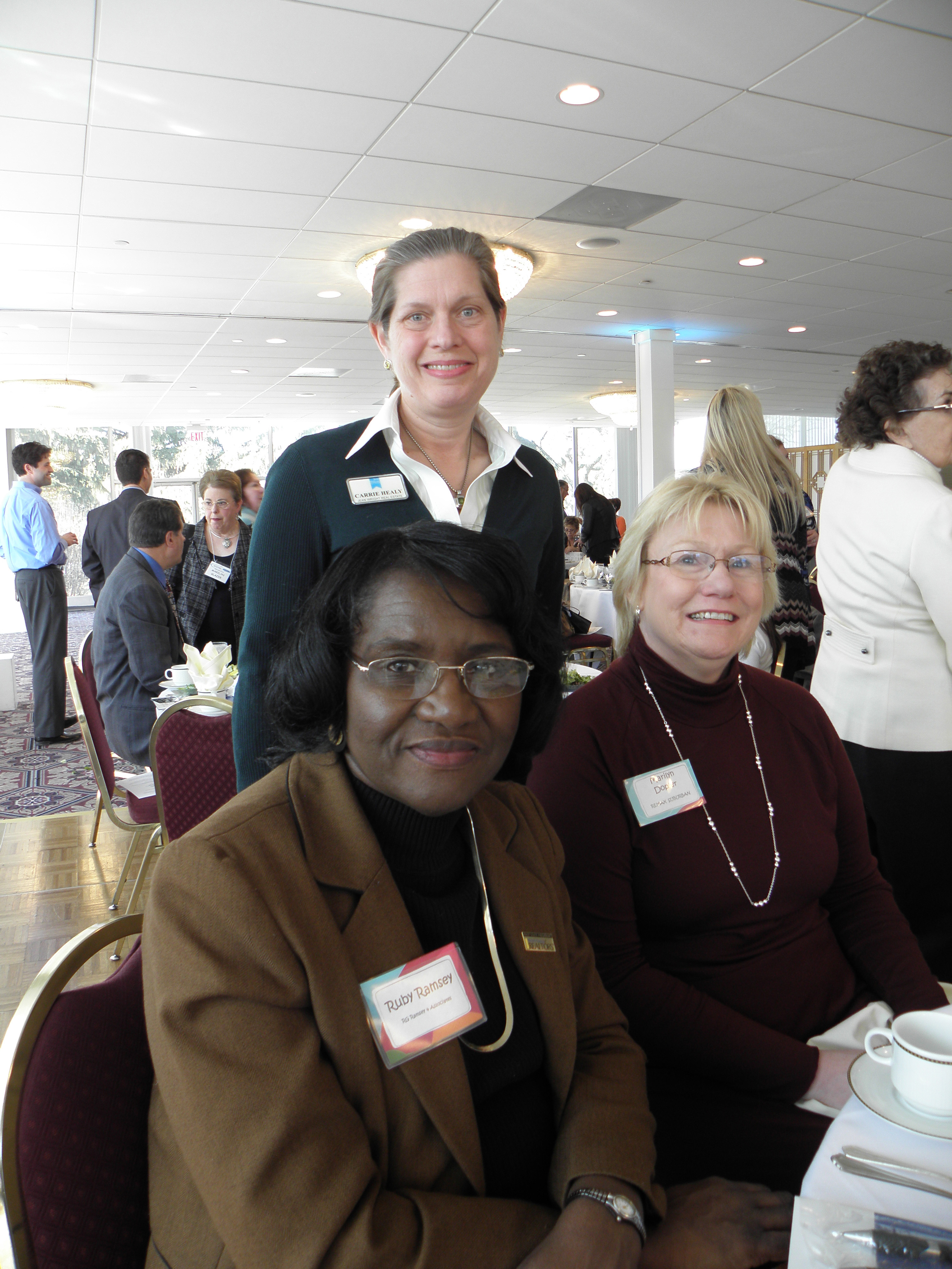 Carrie-Healy-standing-Ruby-Ramsey-Marilyn-Dopler.jpg