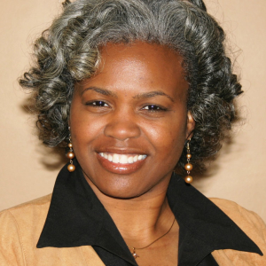 Desi-smith-ideal-real-estate-chicago