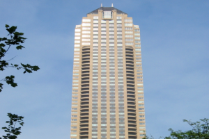 /wp-content/uploads/2016/01/Park-Tower-Top-tne-priciest-buildings-in-chicago.png