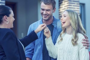 real-estate-agents-clients-keys-happy
