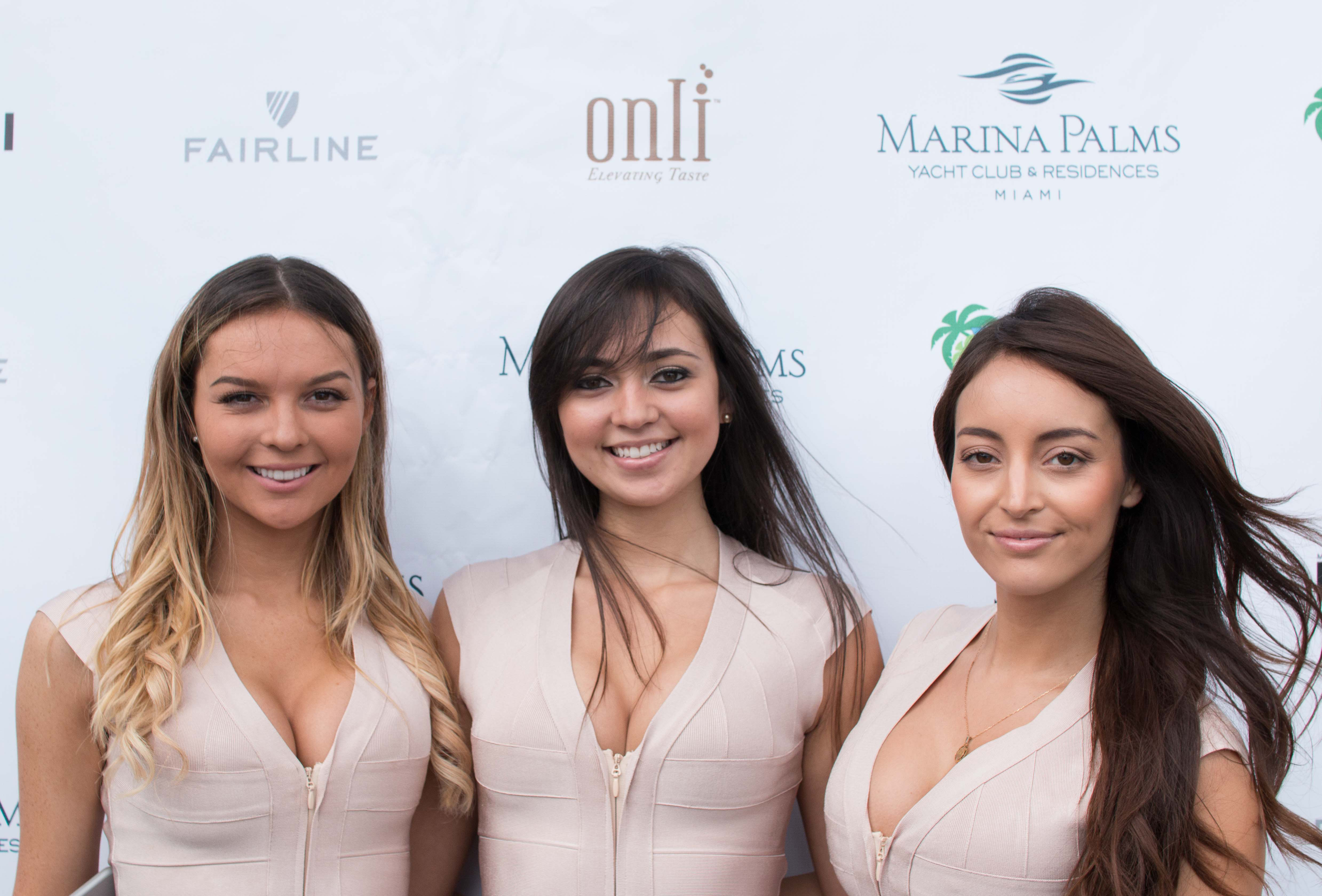 Carla-Aguilera-Joana-Ramirez-Jenna-Warner.jpg