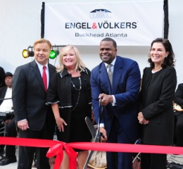Atlanta Mayor Kasim Reed presides over the ribbon cutting for Engel & Volkers' new office.